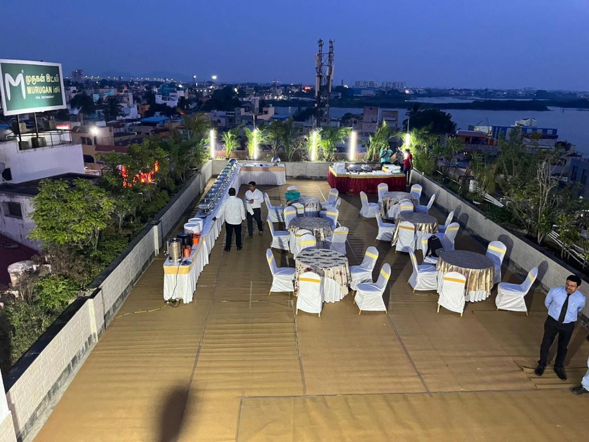 Hotel Agt Park Ченай Екстериор снимка